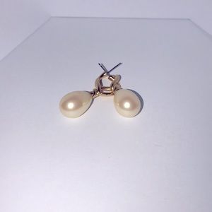 Pearl teardrop earrings